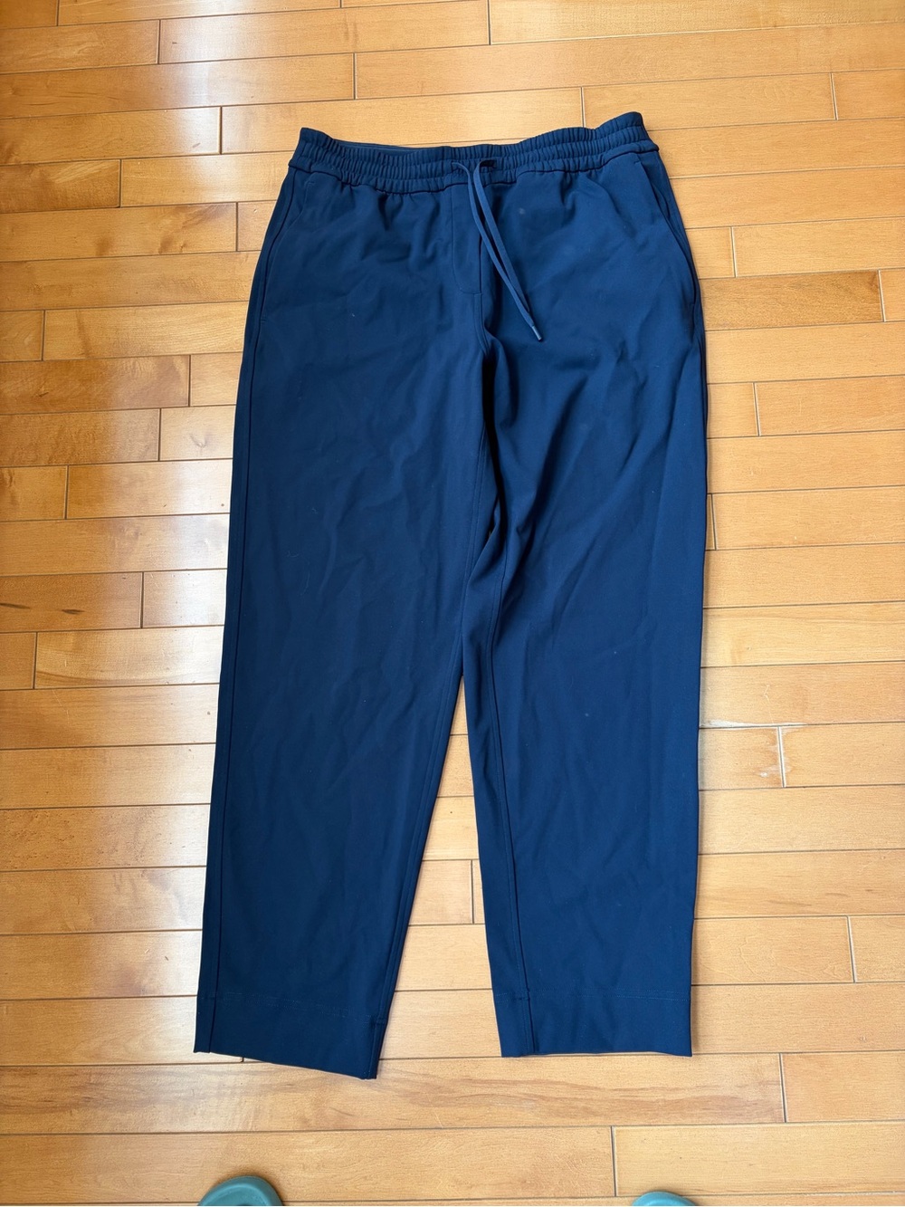 Lululemon Taper Leg Pants - size small